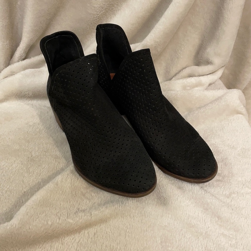 Lucky Brand booties size 7